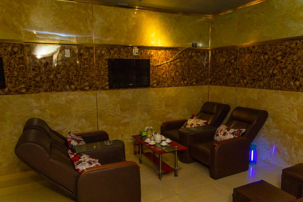 Massage Minh Long = Massage Boss Palace