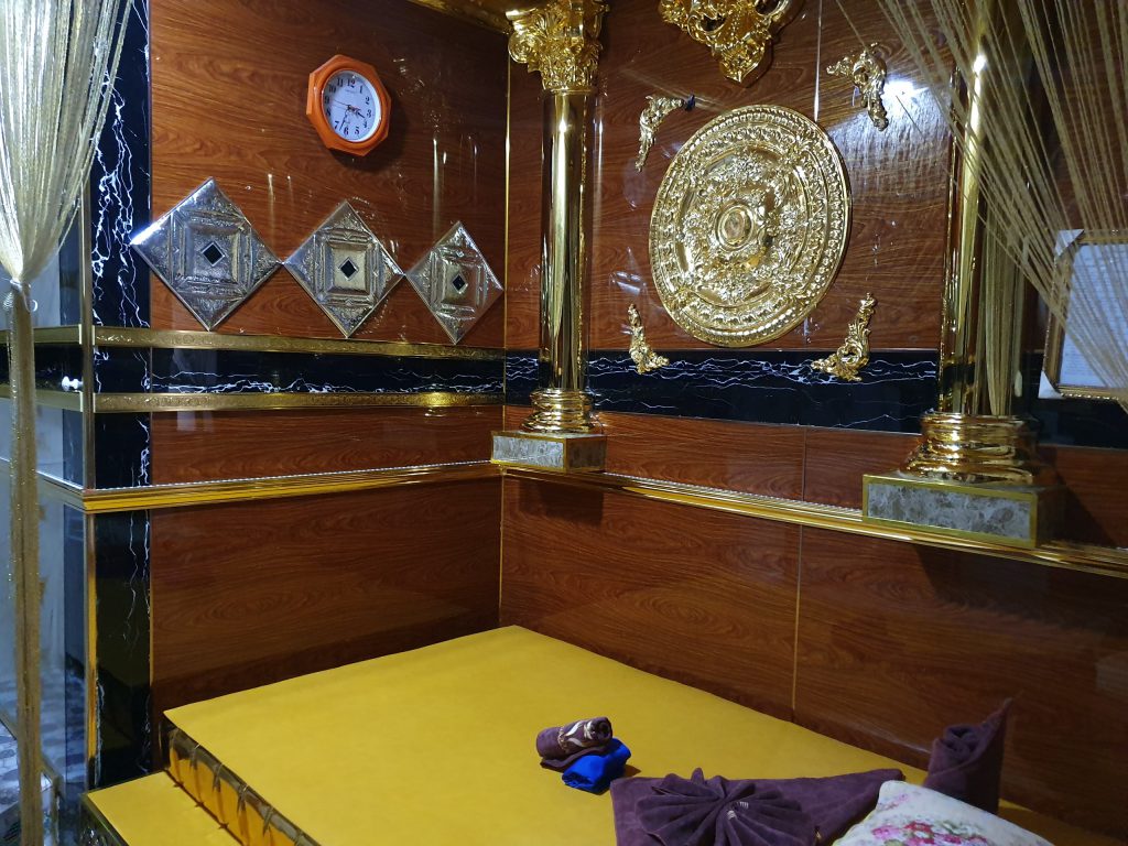 Massage Minh Long = Massage Boss Palace