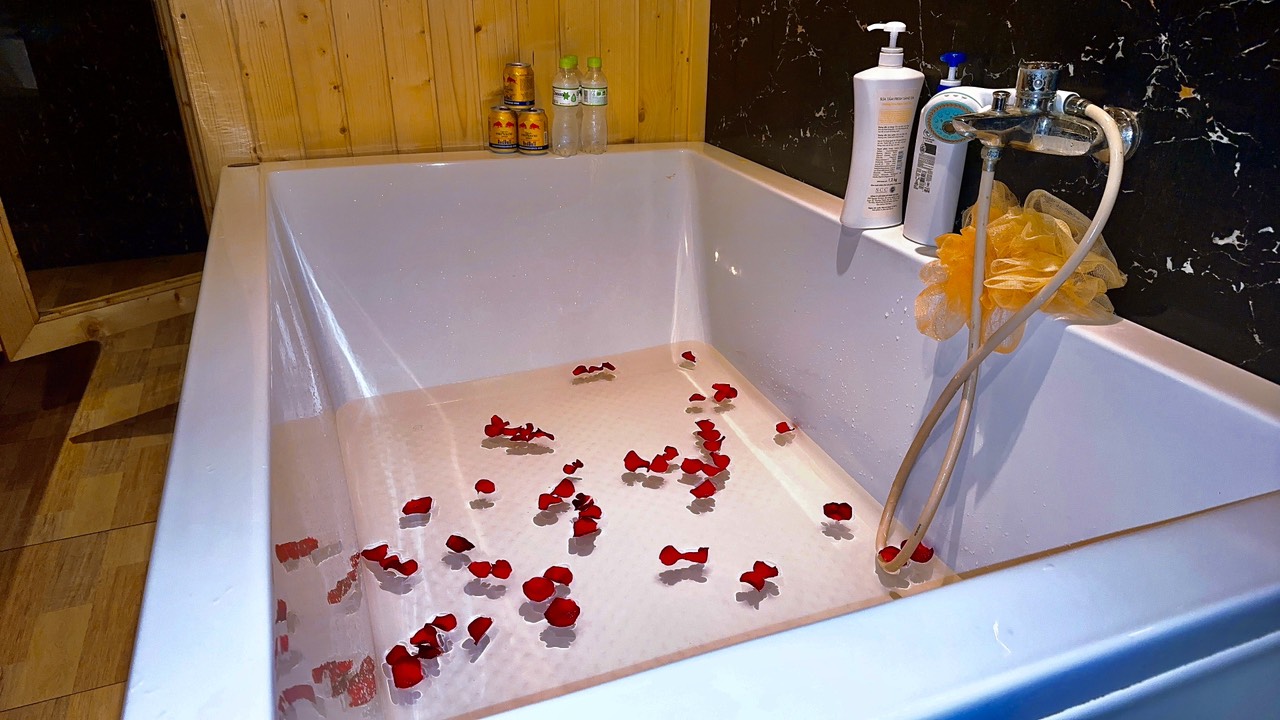 Hoà Bình 182 Tân Phú 