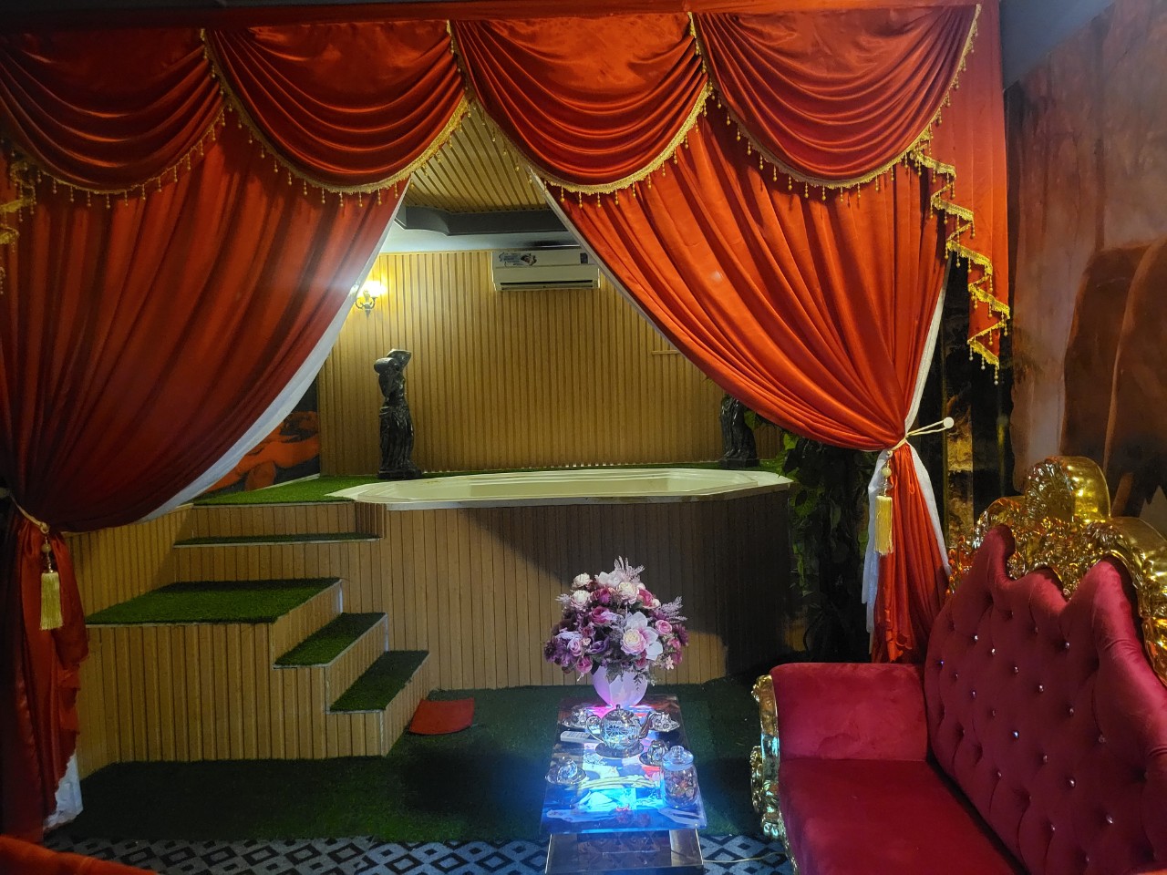 Dac Ky Massage