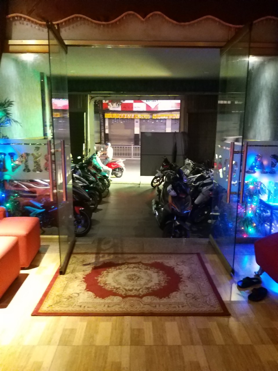 Massage Thẩm Cung