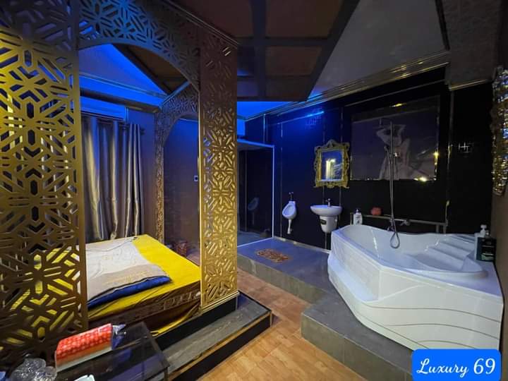 Massage Đêm Sài Gòn