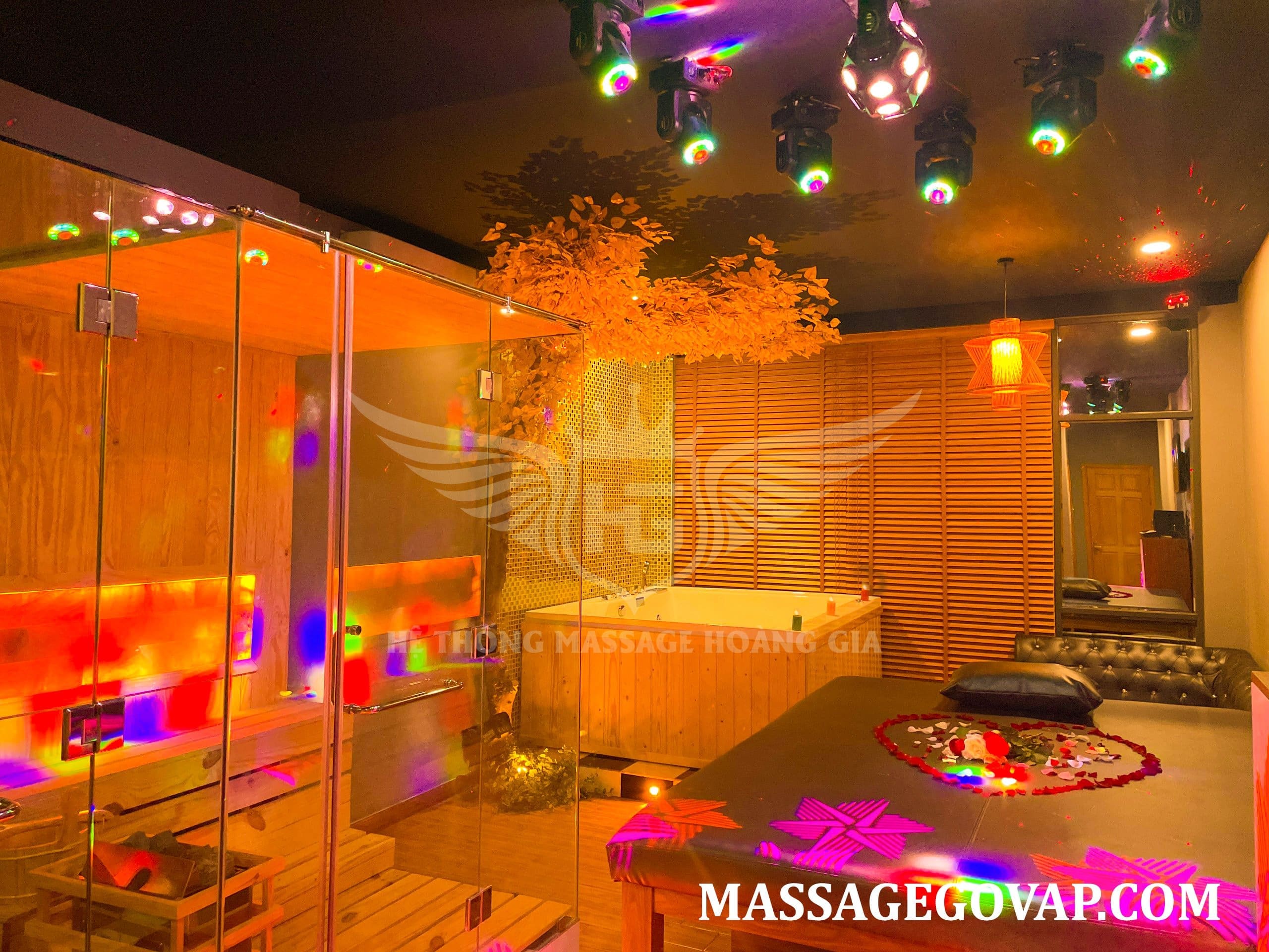 Trung Chanh Massage Hotel