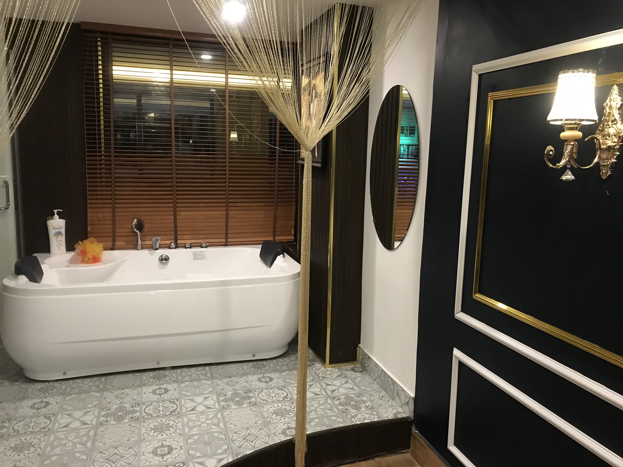 Massage Luxury Gò Vấp