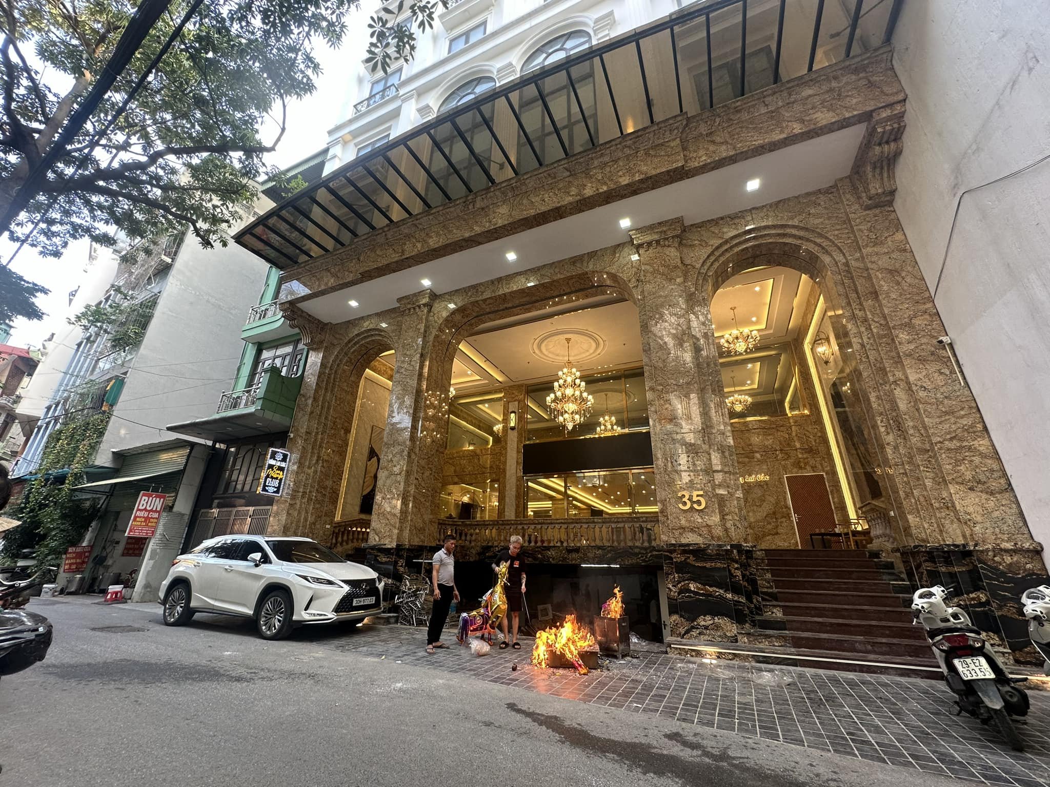 Nhạc Dương Lầu Spa & Massage Club