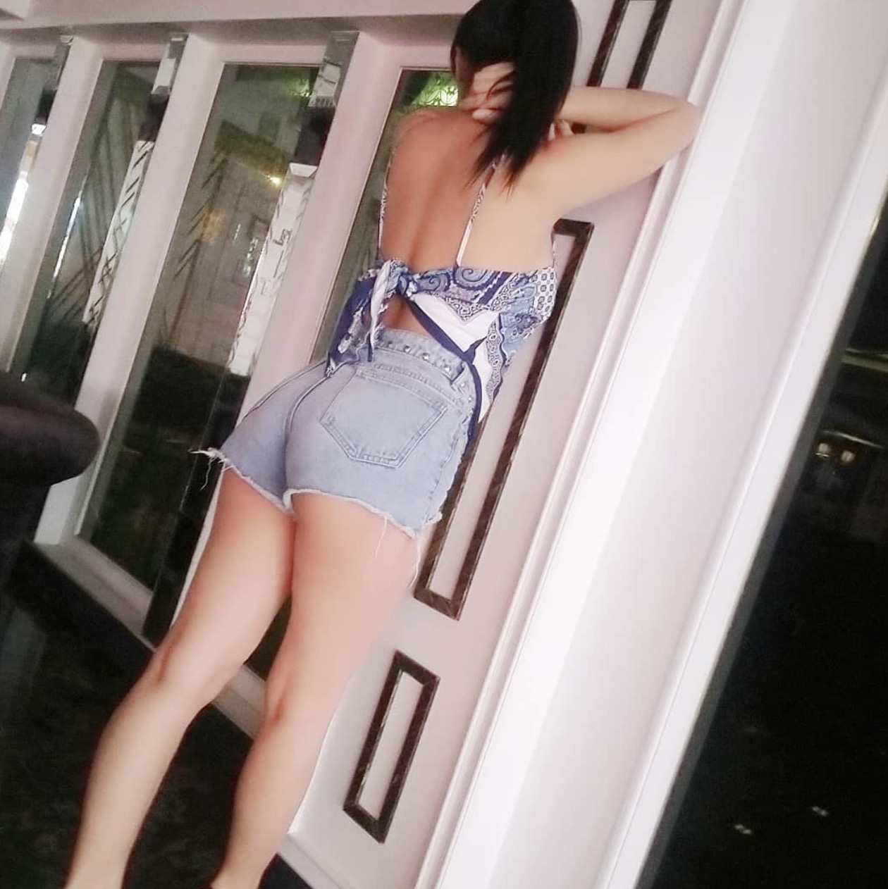 HONEY 1 BODY MASSAGE
