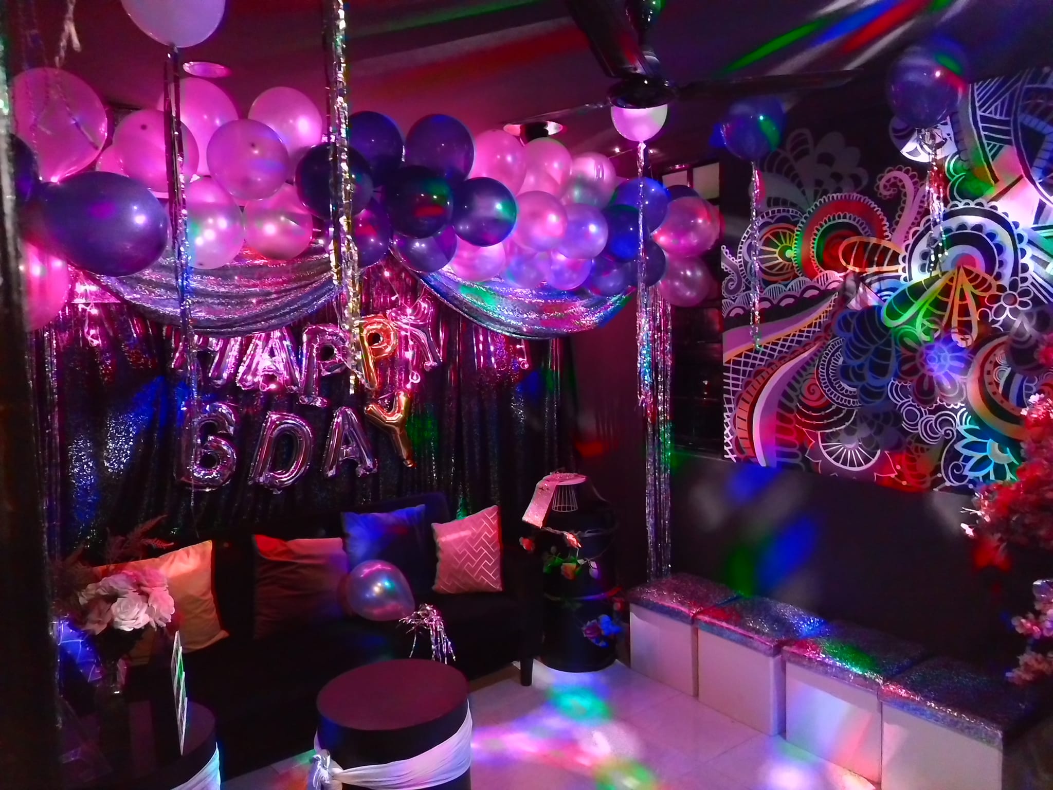 Waterfall (Taki snacks & karaoke)