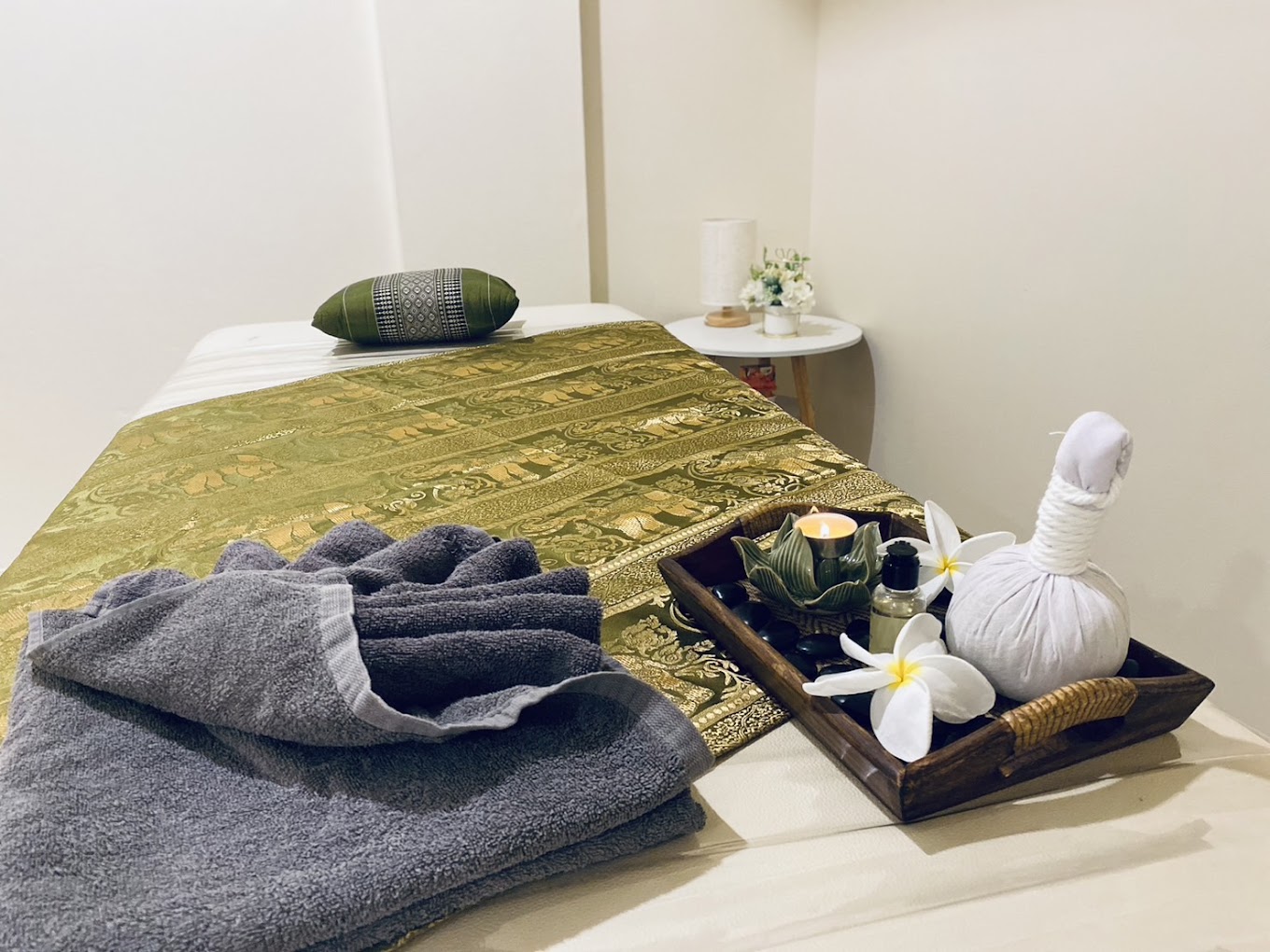 AA Massage & Swedish