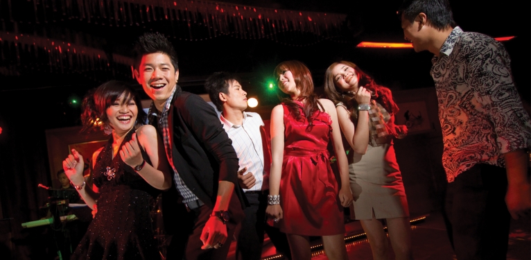 Darlin Darlin Music Lounge