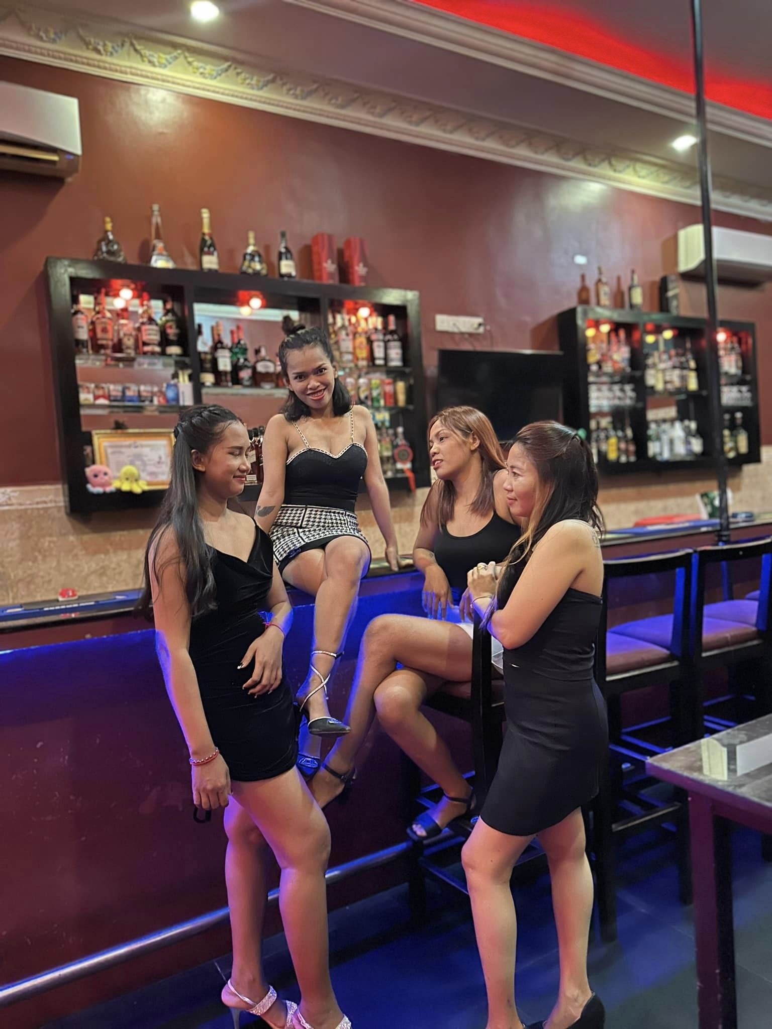 Yaya Sweetie Bar (Cyrcee Secret Bar)