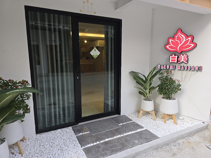 Hakumi Nuru Massage