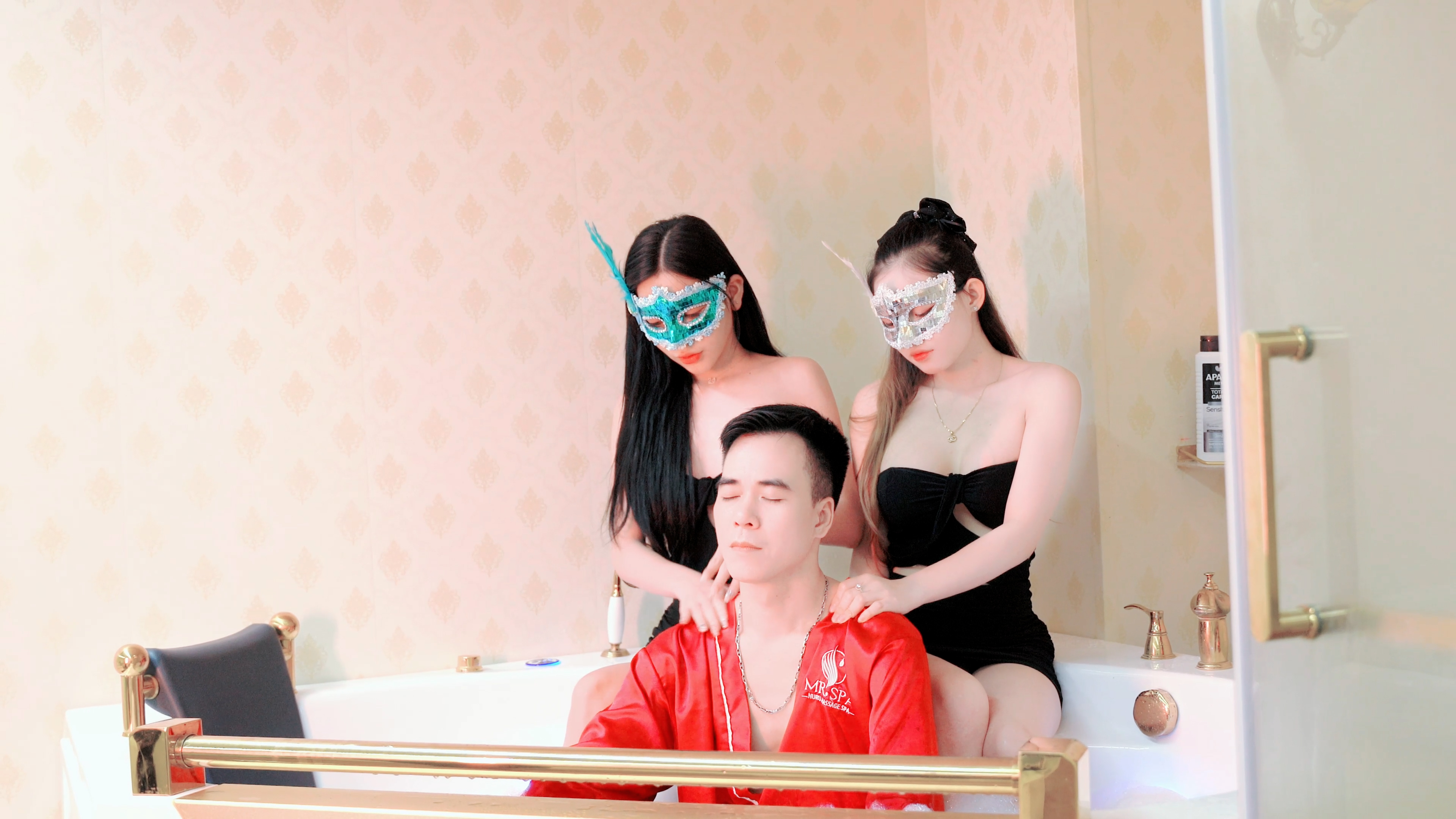 Mr. Spa