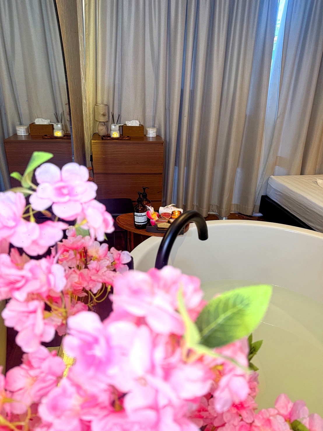 Rina Nuru Massage