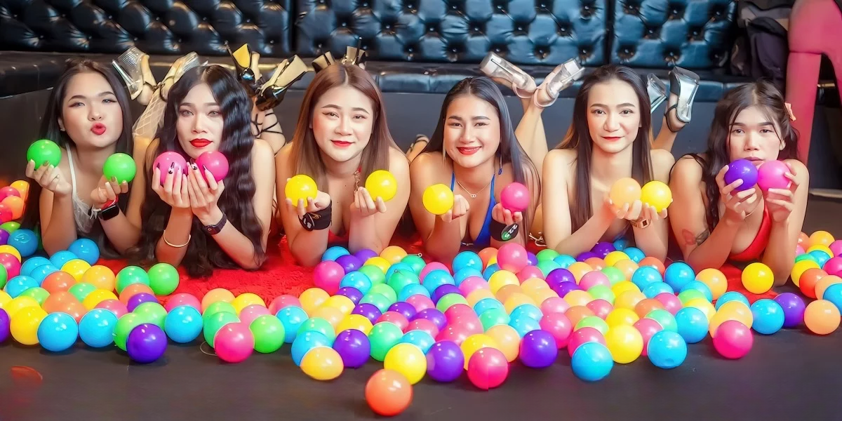 ShowGirls Club Pattaya