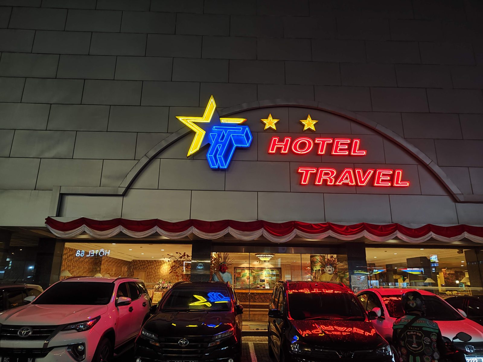 Travel Hotel