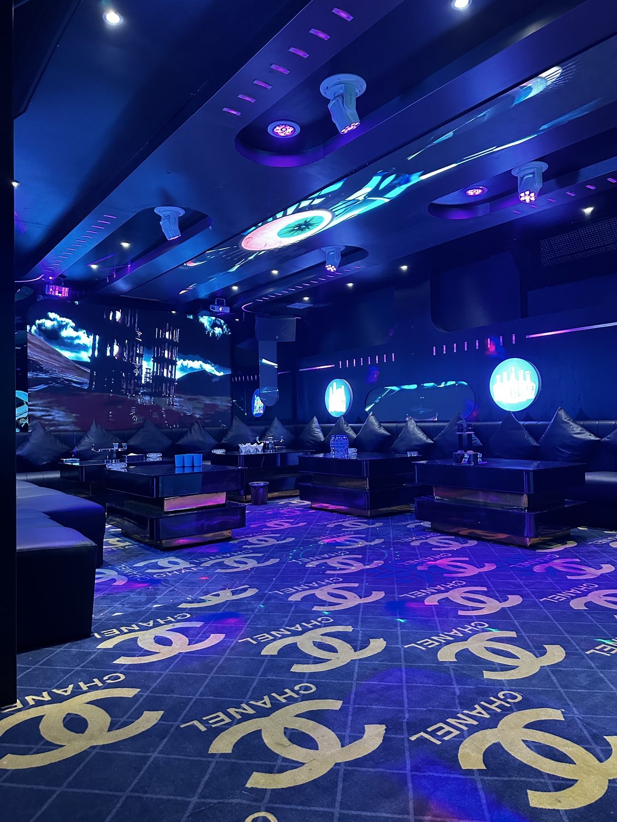 YHYL KTV