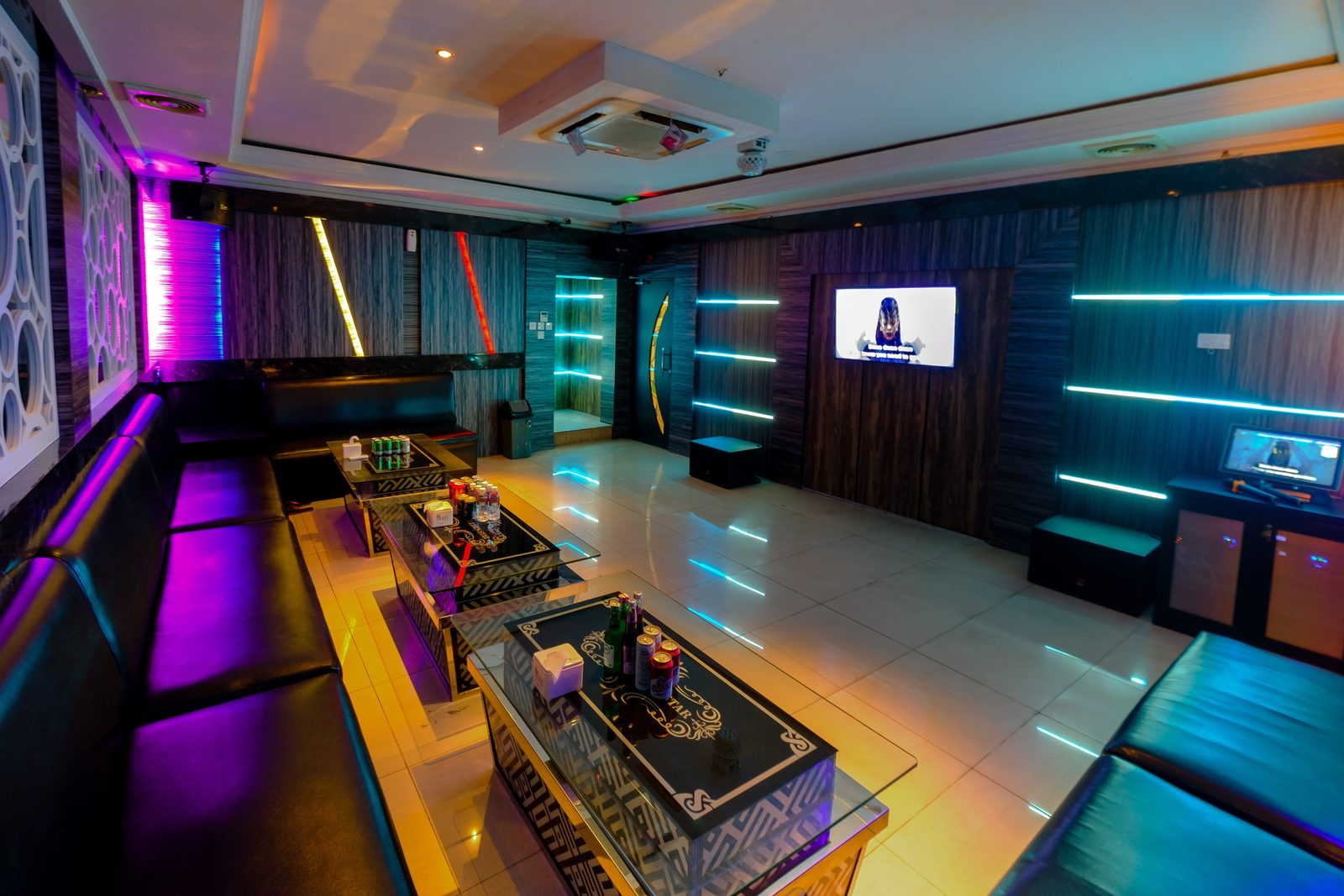 New Golden Star Pub&Ktv