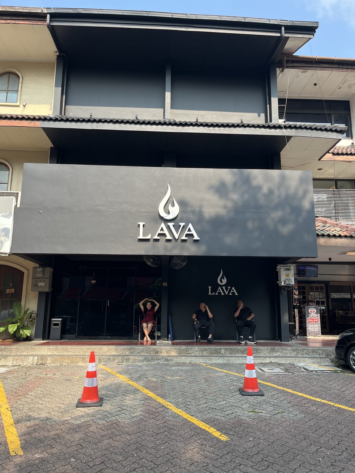 LAVA MASSAGE SANCTUARY