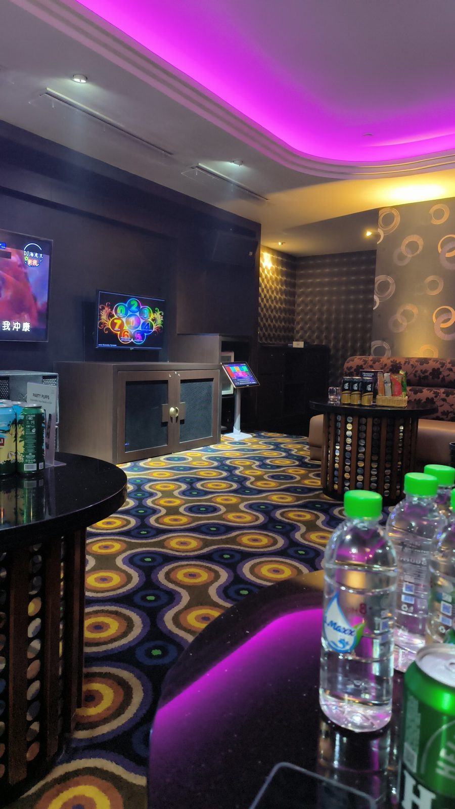 Jinsha Karaoke- 金莎俱乐部