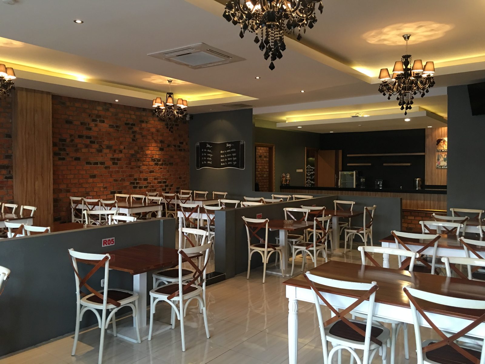 SEASONS RESTO BAR & KTV Crystal138 - CLOSED PERMANENTLY