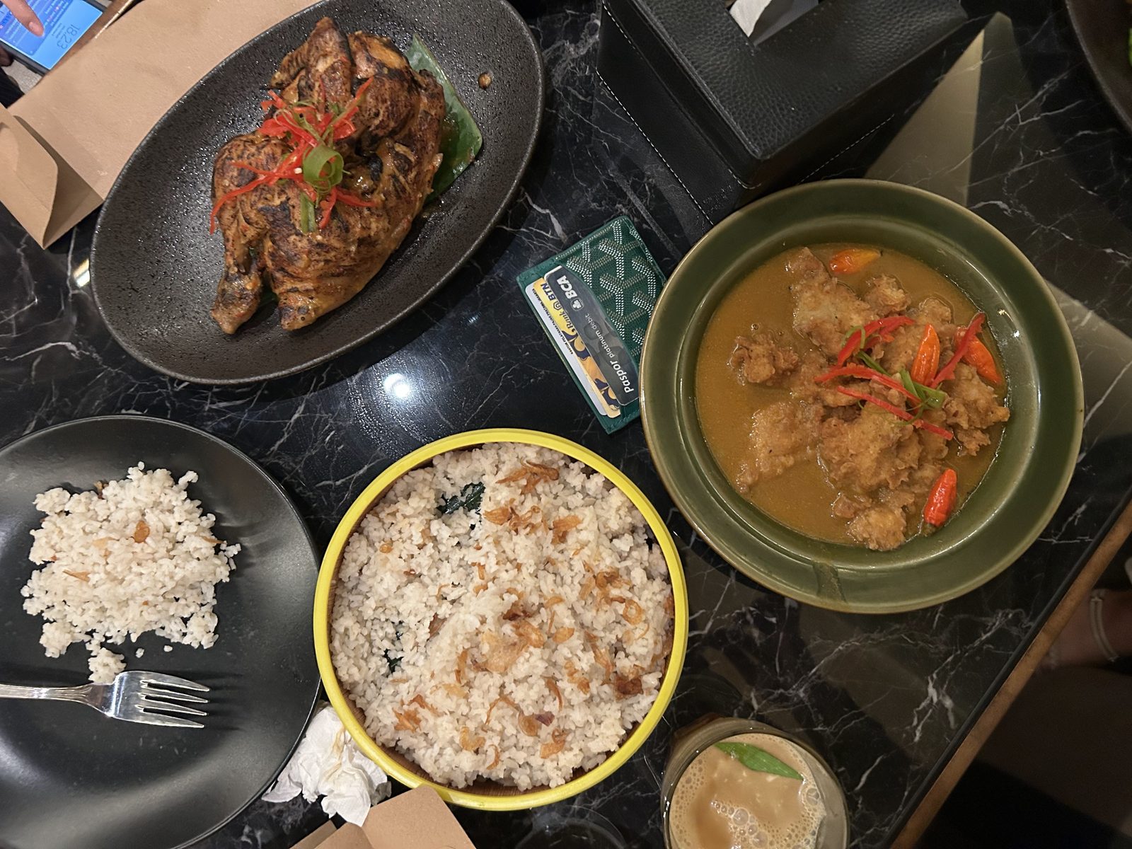 REPLAY KTV - BAR AND BITES SENOPATI