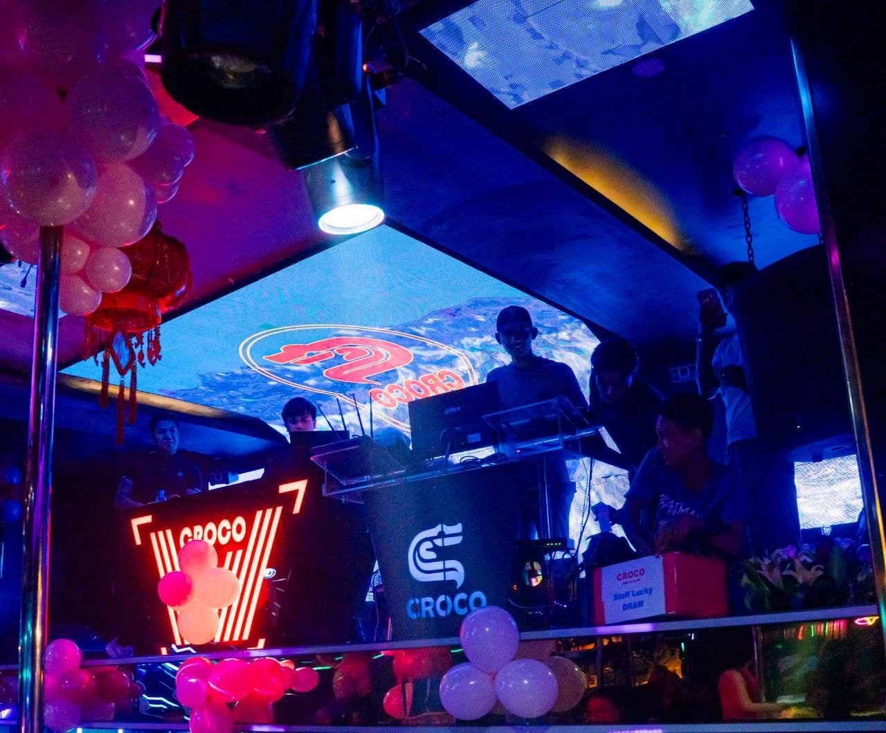Croco Bar & Club
