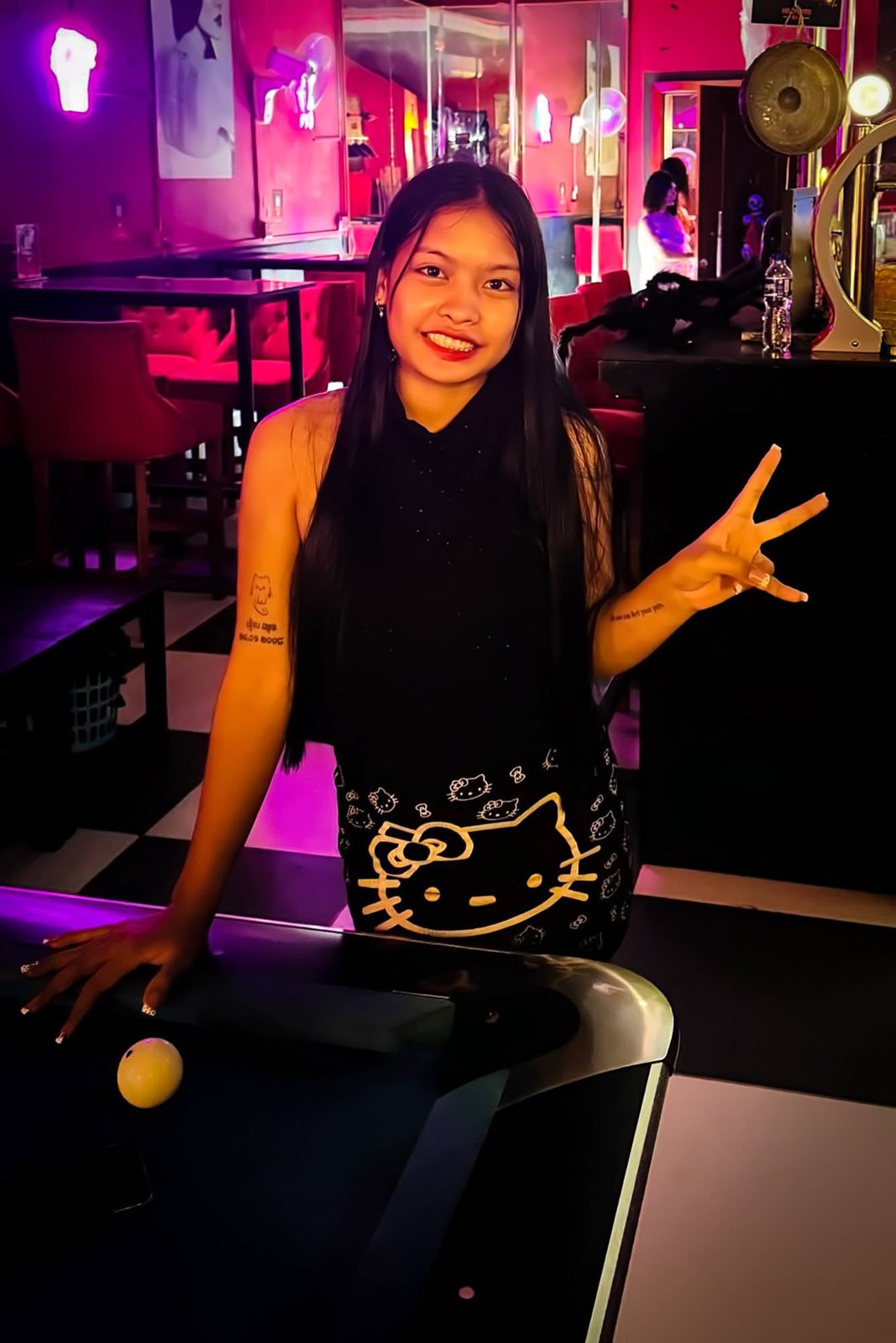 Hollywood Bar