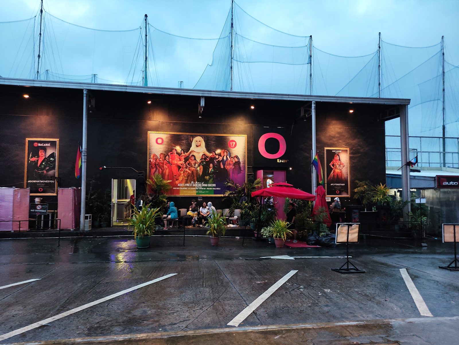 O Bar