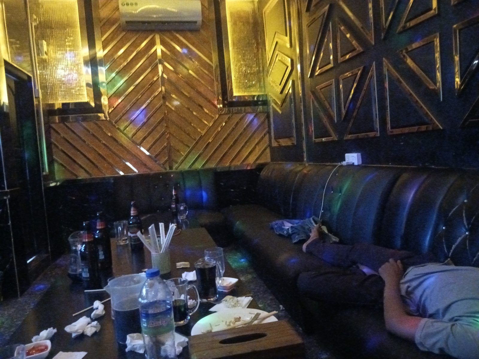 Hollywood KTV