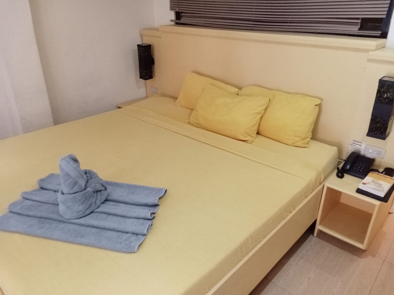Mango's Beachfront Resort Hotel