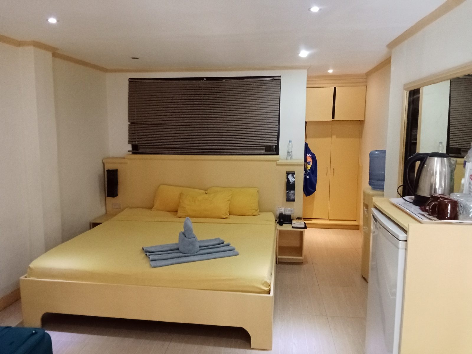 Mango's Beachfront Resort Hotel