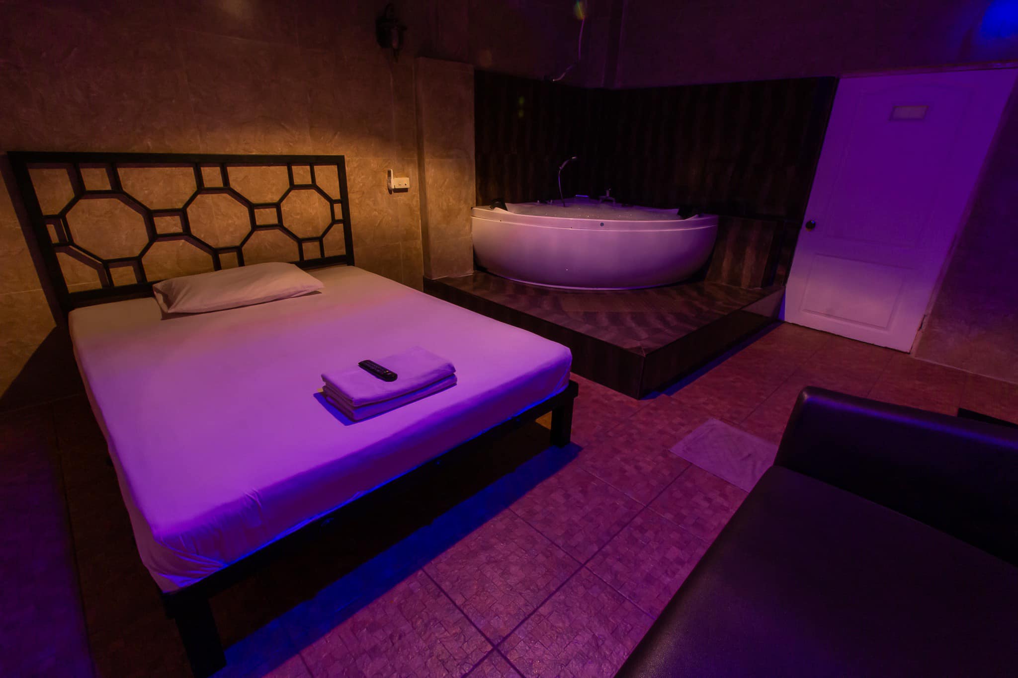 Atami Exclusive Club