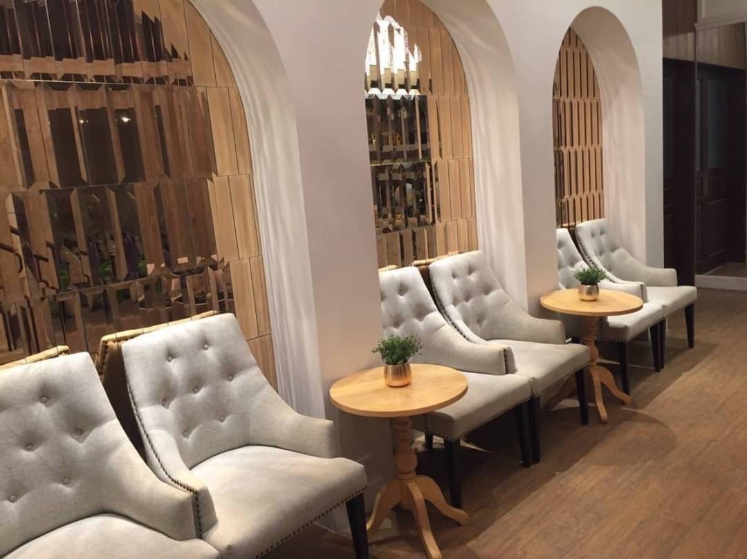 The Bachelor (Metropole Hotel)