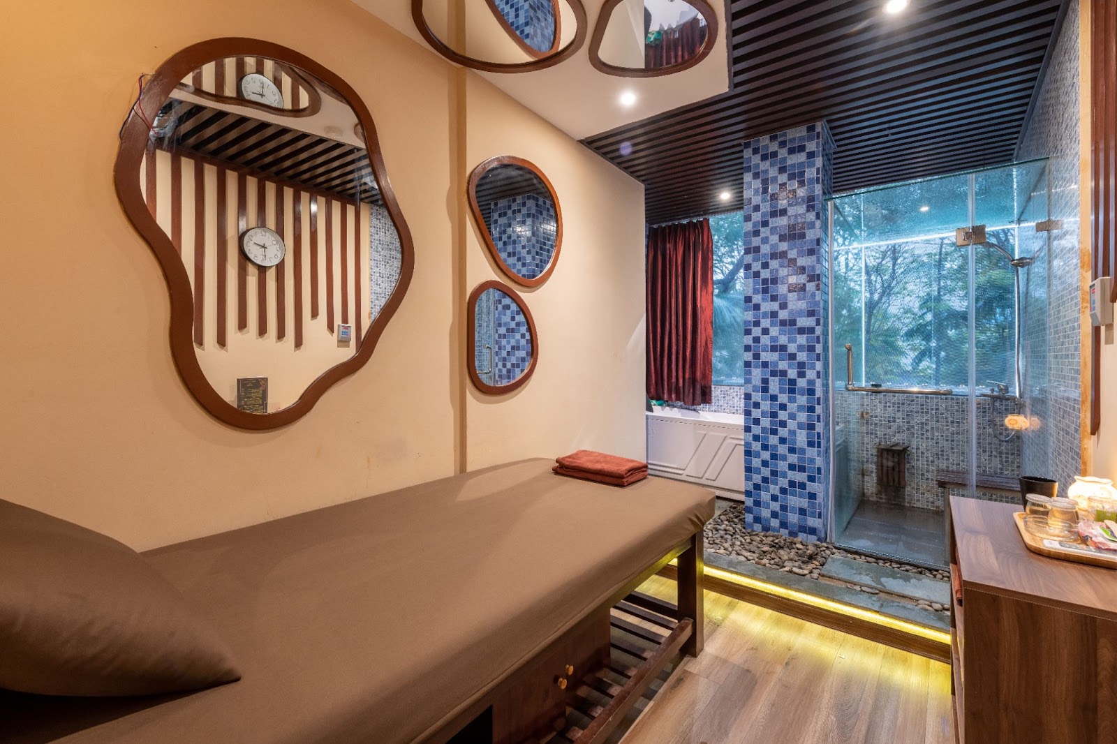 Neko Massage - La Thành