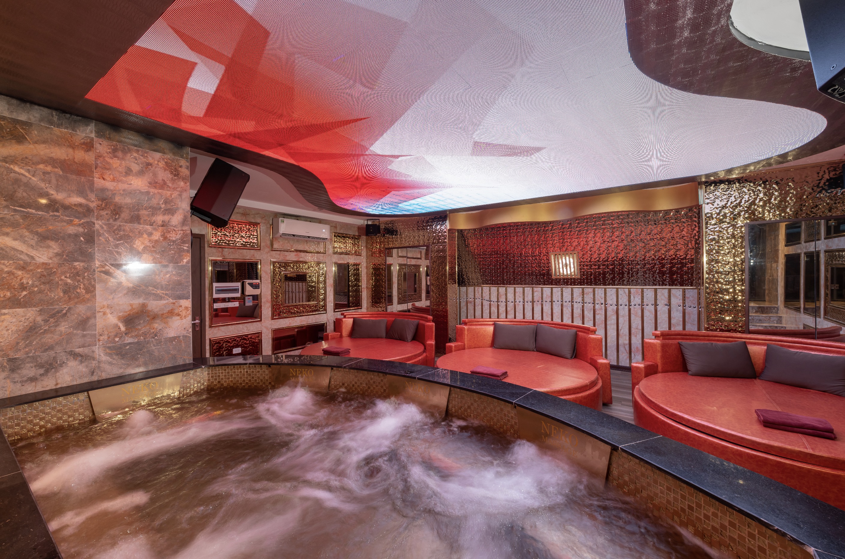 Neko Massage - La Thành