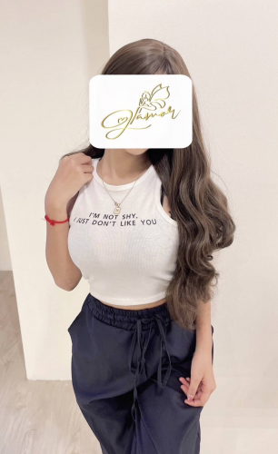 Glamor Nuru Massage