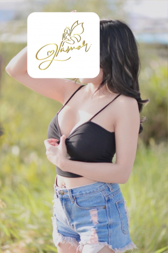 Glamor Nuru Massage