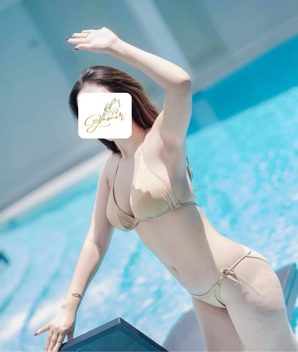 Glamor Nuru Massage