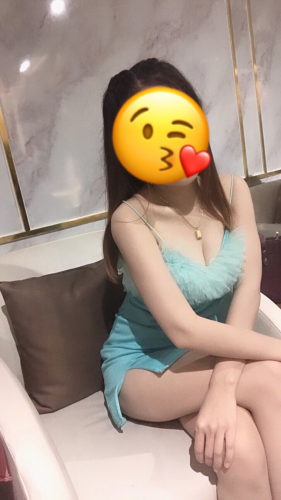 Glamor Nuru Massage