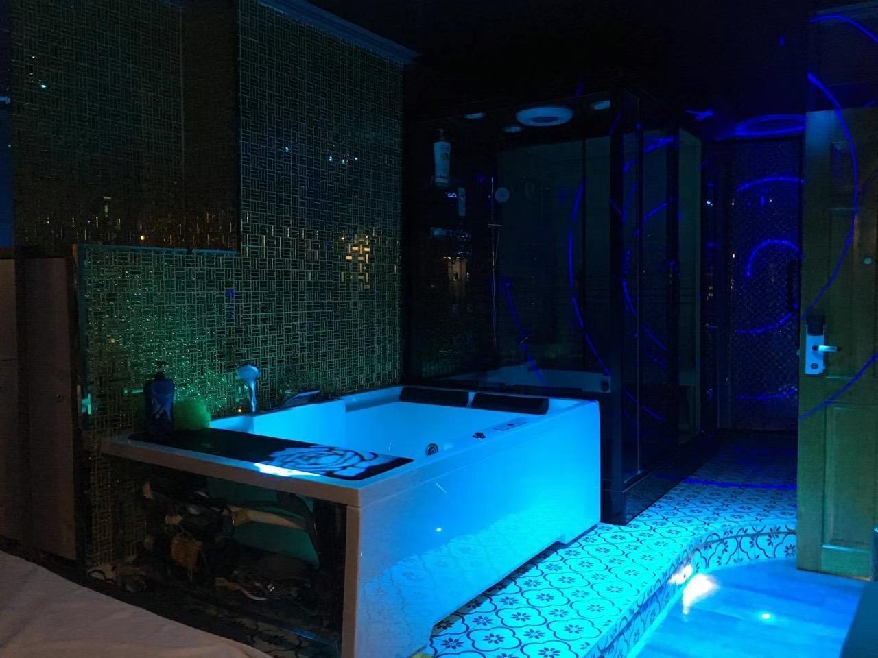 Massage Hoang Long 8