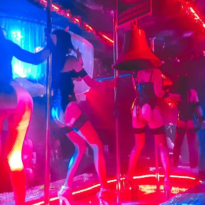 Suzy Wong's 2 - Devil's Playground