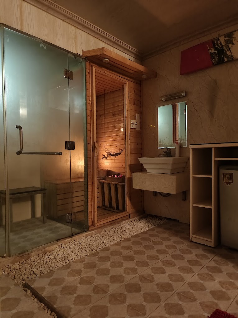 Du Xuân Hotel & Massage