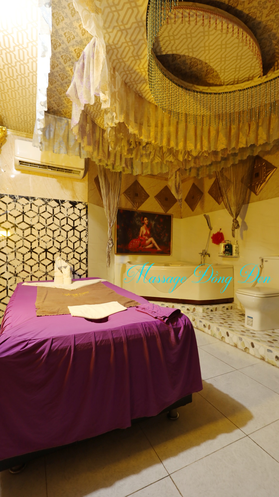 Massage Đồng Đen