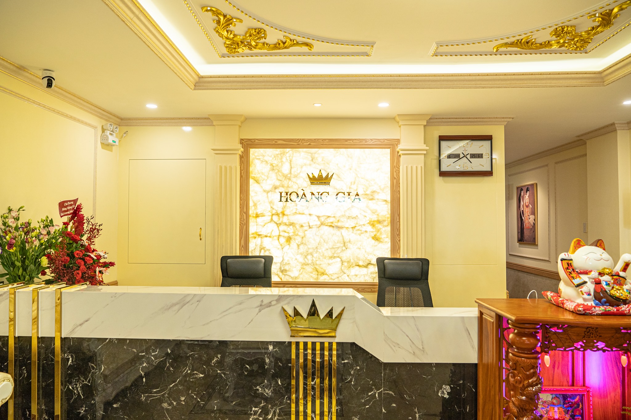 Massage Hoàng Gia