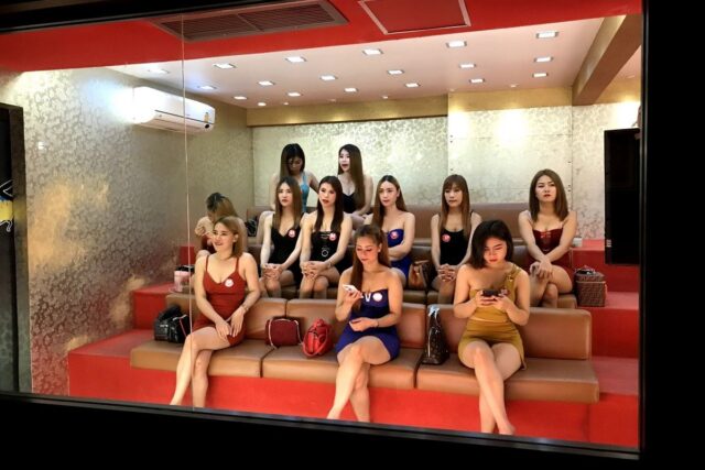 Celeb Shower Massage